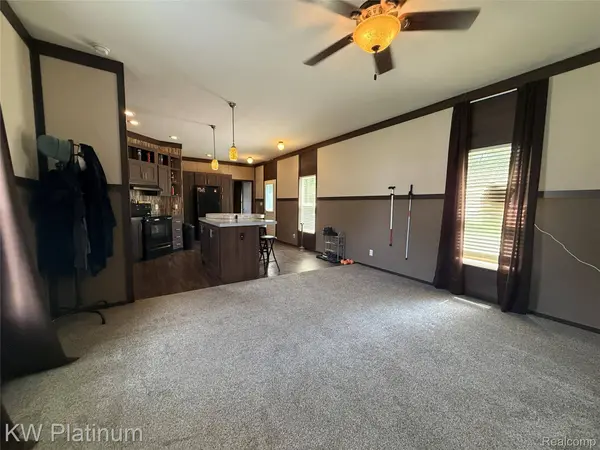 29927 Guilford CIR, Chesterfield Township, MI 48051