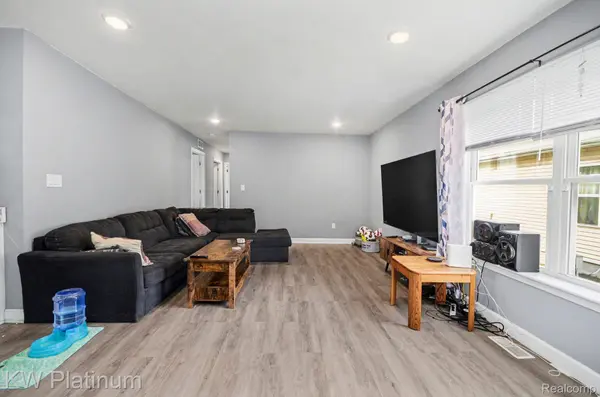 146 Rural ST, Port Huron, MI 48060