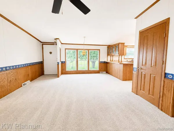 1225 Orchard LN, Columbus Township, MI 48063
