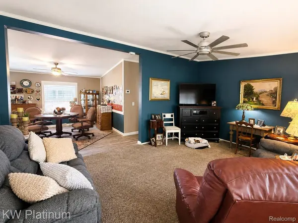 2734 Sandbar CT, Lapeer Township, MI 48446