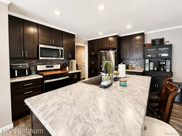 50136 Wedgewood CT N, Shelby Charter Township, MI 48315