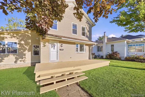 1309 Saint Clair BLVD, Algonac, MI 48001