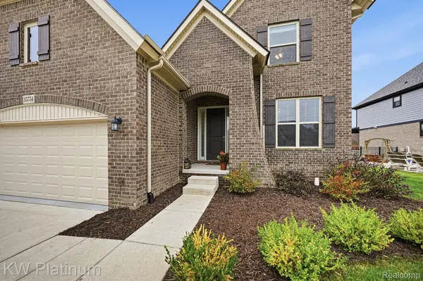 35754 Addison DR, New Baltimore, MI 48047
