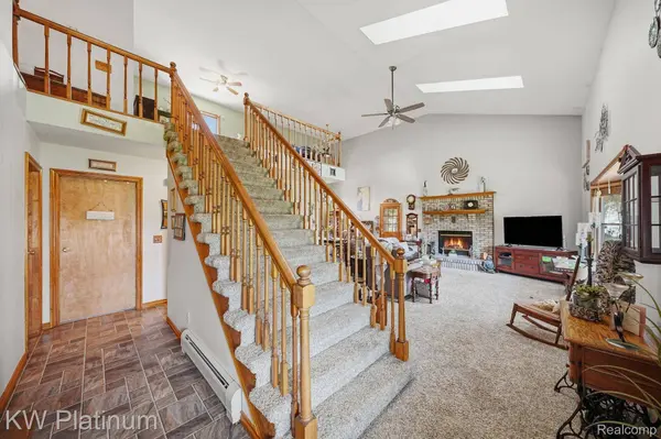 3219 Stonybrook LN, Port Huron Charter Township, MI 48060