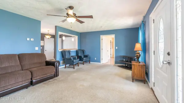 1600 Hoagland Hill Rd, Mt Washington, KY 40047