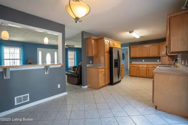 1600 Hoagland Hill Rd, Mt Washington, KY 40047