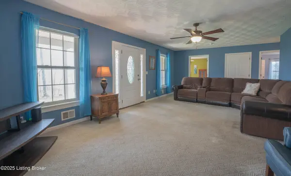 1600 Hoagland Hill Rd, Mt Washington, KY 40047