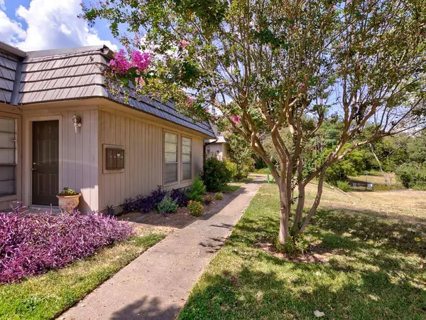 710 Castle Ridge RD #B, Austin, TX 78746