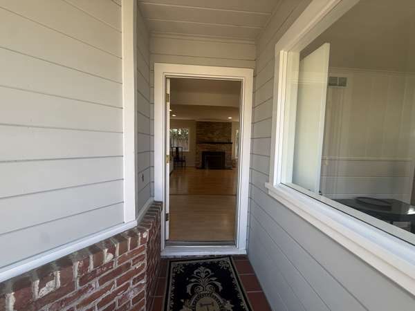 332 Camino al Lago, Atherton, CA 94027-6544