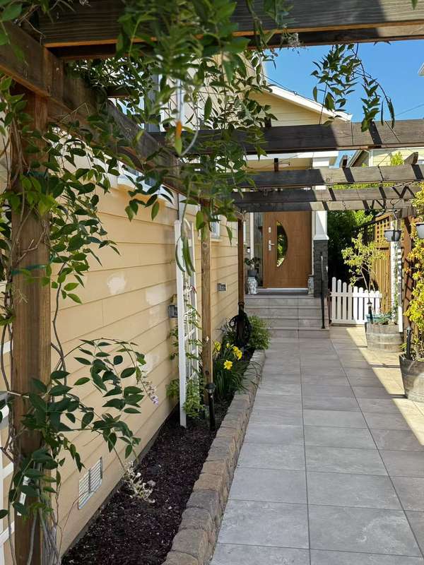 San Mateo, CA 94402-2918,1305 Maple St