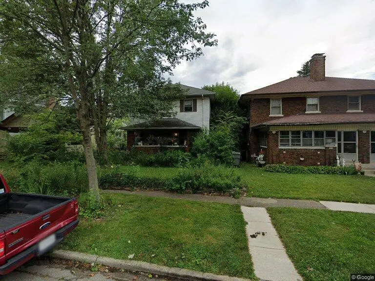 44 N Ridgeview Dr, Indianapolis, IN 46219-6119