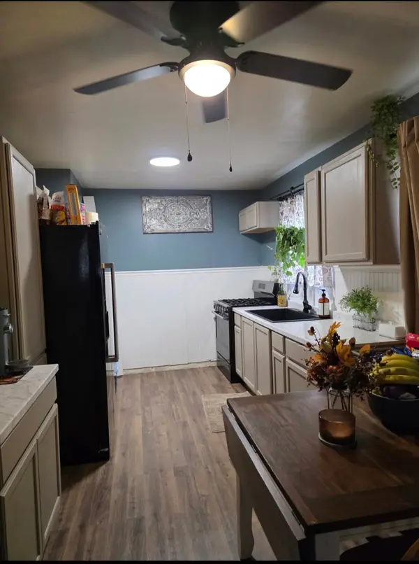 1661 Pasadena Ave, Indianapolis, IN 46219-2625