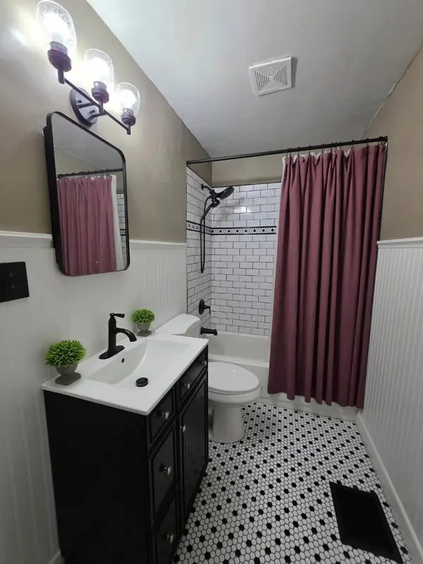 1661 Pasadena Ave, Indianapolis, IN 46219-2625