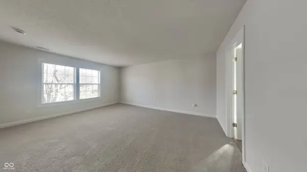 10689 Brooks ST, Indianapolis, IN 46234