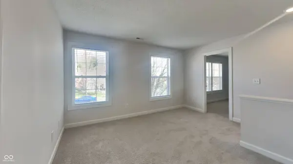 10689 Brooks ST, Indianapolis, IN 46234