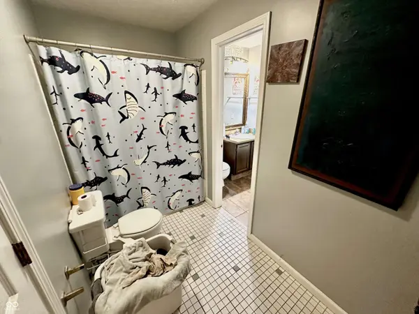 6640 Sundown DR S, Indianapolis, IN 46254