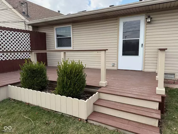 235/237 237 Gaslite LN, Greenfield, IN 46140