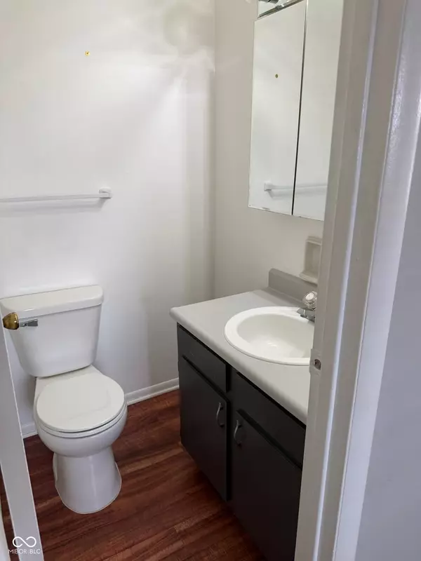 235/237 237 Gaslite LN, Greenfield, IN 46140