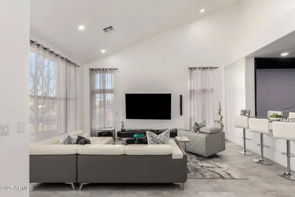 4812 S WINDSTREAM Place, Chandler, AZ 85249