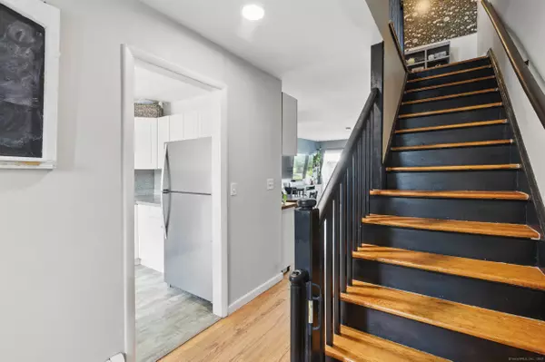 208 Flax Hill Road #APT 10, Norwalk, CT 06854