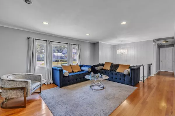 77 Rangely Drive, Trumbull, CT 06611