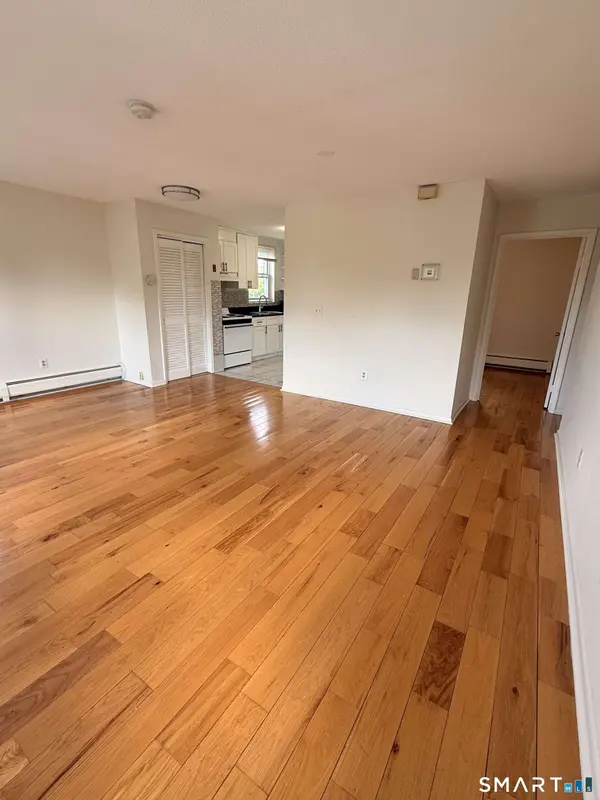290 West Main Street #4, Stamford, CT 06902