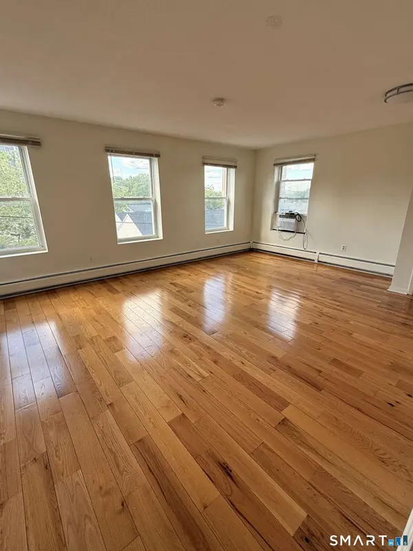 290 West Main Street #4, Stamford, CT 06902
