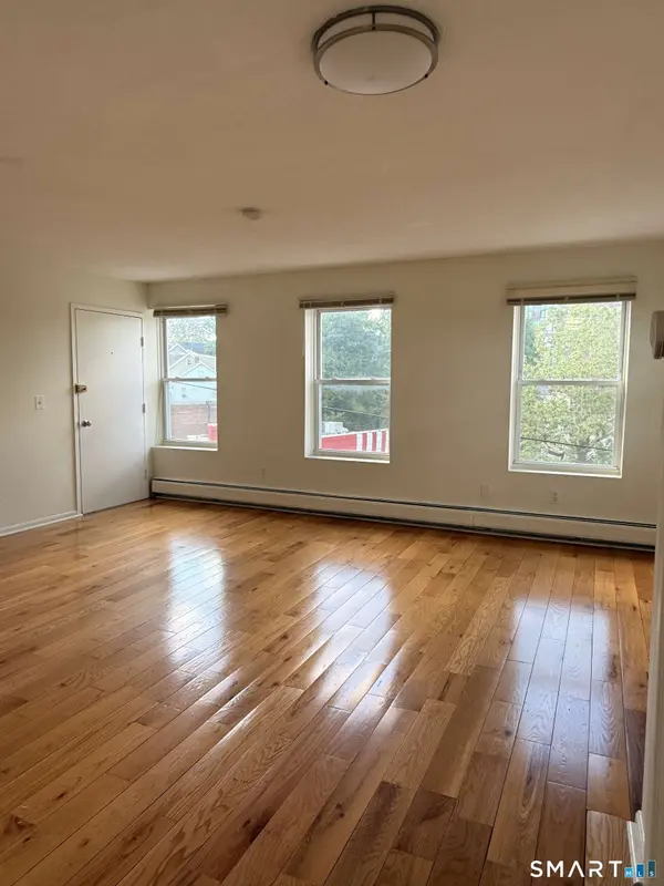 290 West Main Street #4, Stamford, CT 06902