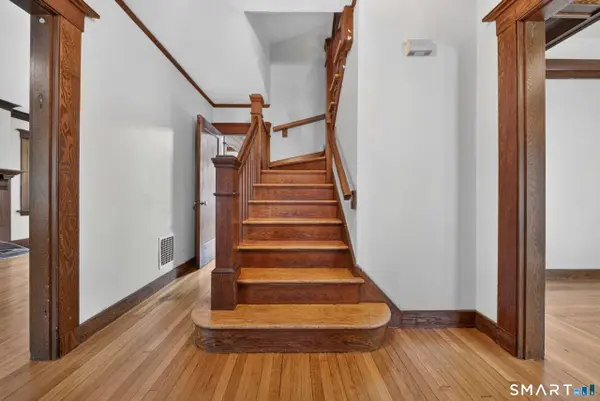 49 Hubinger Street, New Haven, CT 06511