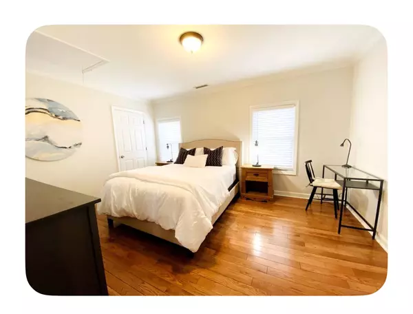 Stamford, CT 06902-4611,3 Leslie St #1