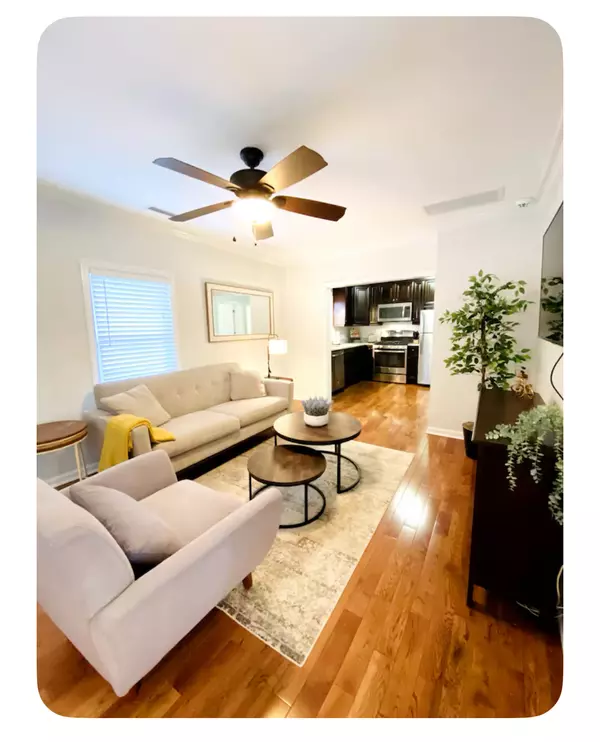 3 Leslie St #1, Stamford, CT 06902-4611