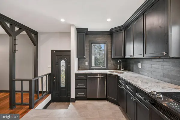 27 SCHOOL LN, Cherry Hill, NJ 08002