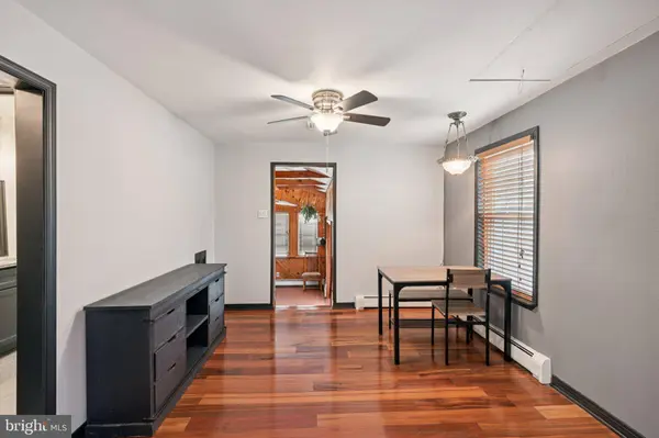 27 SCHOOL LN, Cherry Hill, NJ 08002