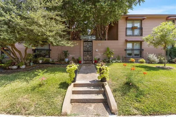 4120 Bowser Avenue #D