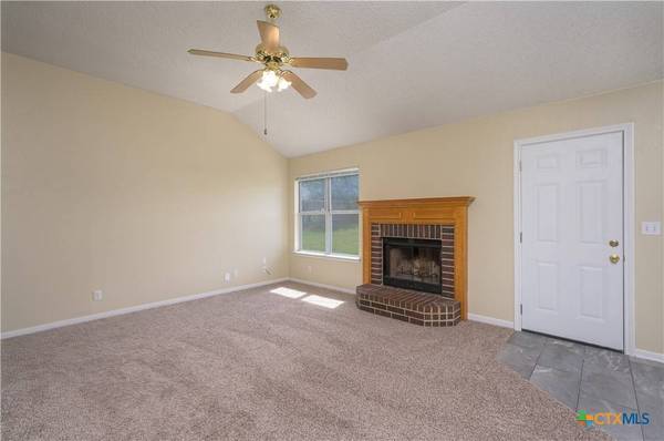 2806 Woodlands DR, Killeen, TX 76549