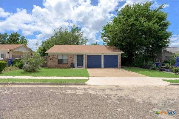 115 W Hogan DR, Copperas Cove, TX 76522