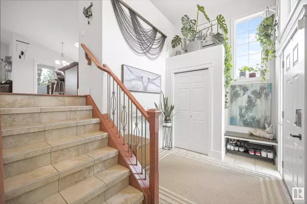 16128 131 ST NW, Edmonton, AB T6V 1V9