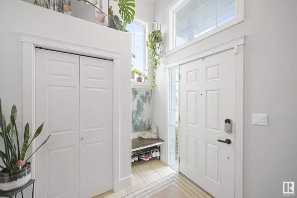 16128 131 ST NW, Edmonton, AB T6V 1V9