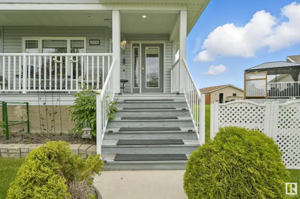 3016 Aspen Wynd, Leduc, AB T9E 8P9