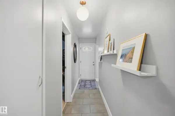 12408 89 ST NW, Edmonton, AB T5B 3W9