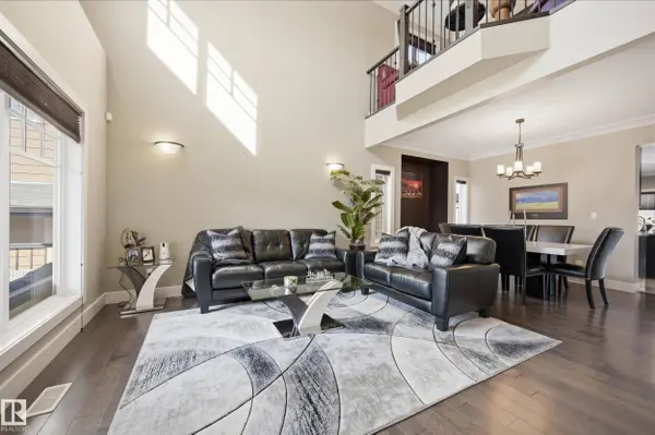 2018 Armitage GR SW, Edmonton, AB T6W 0K8