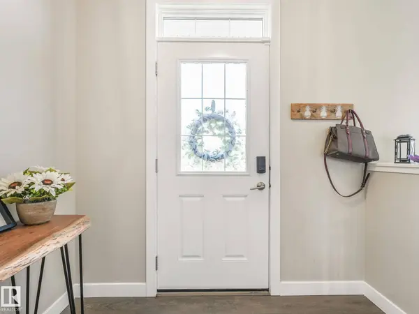 225 SOUTHFORK DR, Leduc, AB T9E 1G3