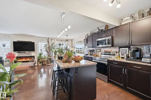 4 PETER ST, Spruce Grove, AB T7X 0R4