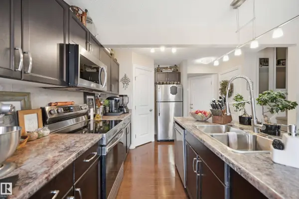 4 PETER ST, Spruce Grove, AB T7X 0R4