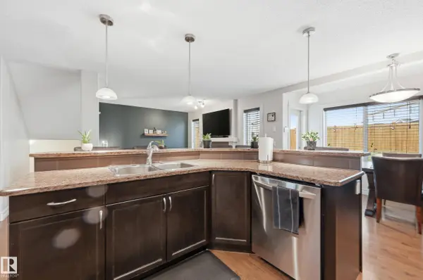 49 Navajo Ln, Fort Saskatchewan, AB T8L 0K6