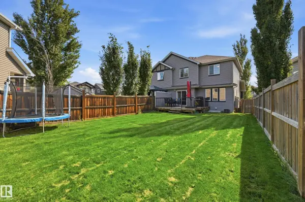 3606 Whitelaw BA NW, Edmonton, AB T6W 0P9