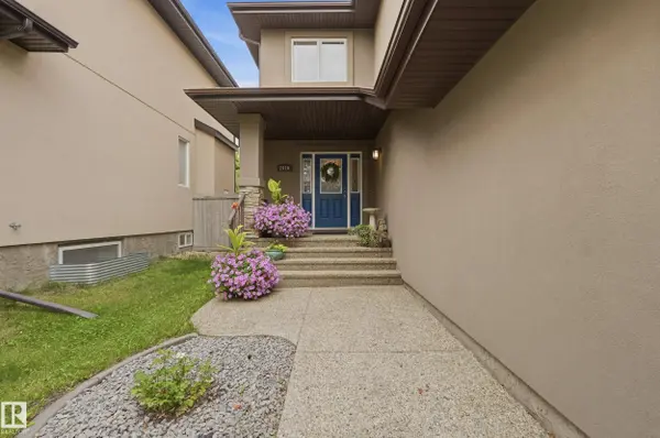 2416 WARRY PL SW, Edmonton, AB T6W 0P1