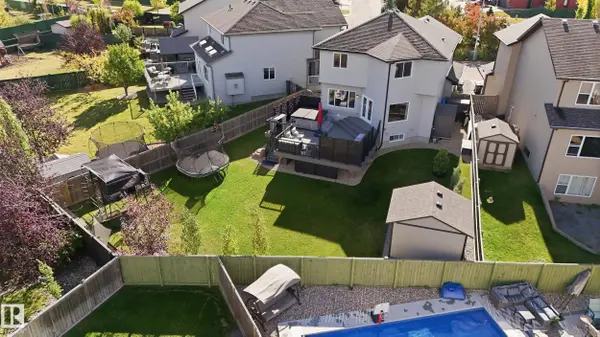 715 CACHE PL, Sherwood Park, AB T8H 0L4