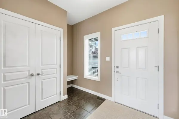 715 CACHE PL, Sherwood Park, AB T8H 0L4