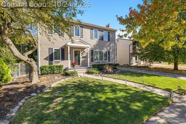 2540 Royal Avenue, Berkley, MI 48072